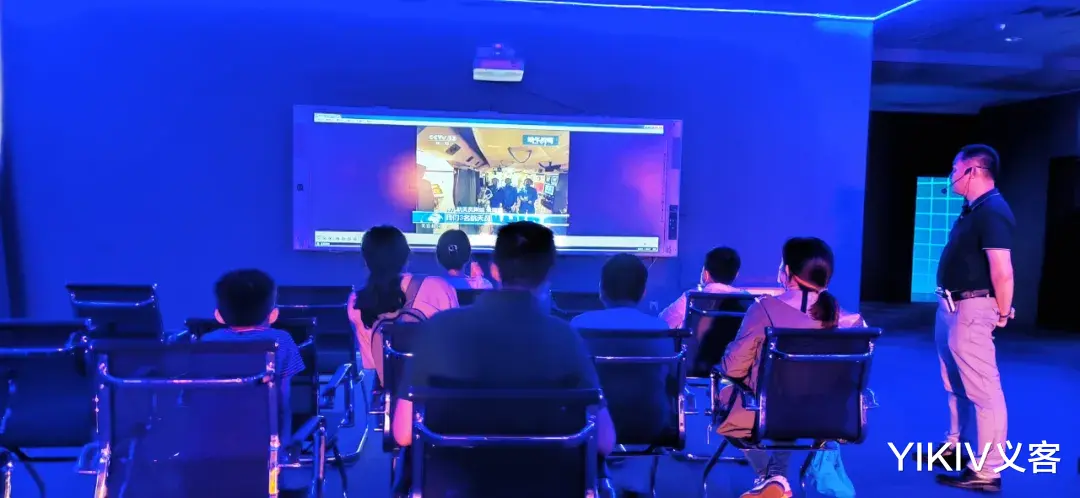 探月 义客9月19日探月之旅反馈 我们都是小小宇航员~