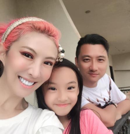 重症监护室|50岁女星惊传肠爆裂被送进ICU，老公泪求活下去，友人透露病况