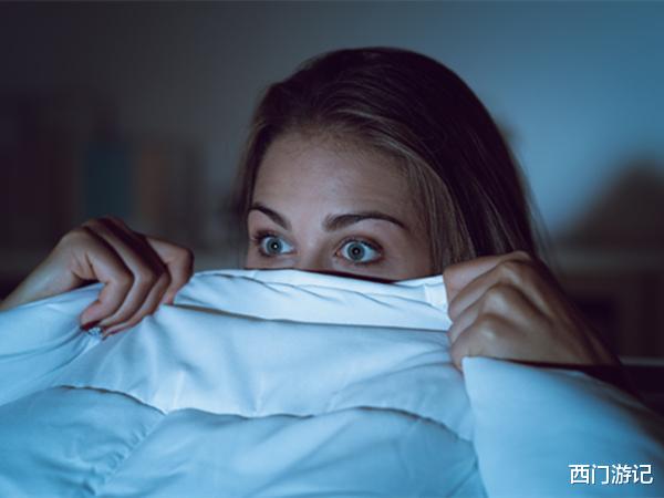 破产|敢试试“凶宅试睡员”？1分钟1块！网友：我能睡到他破产！