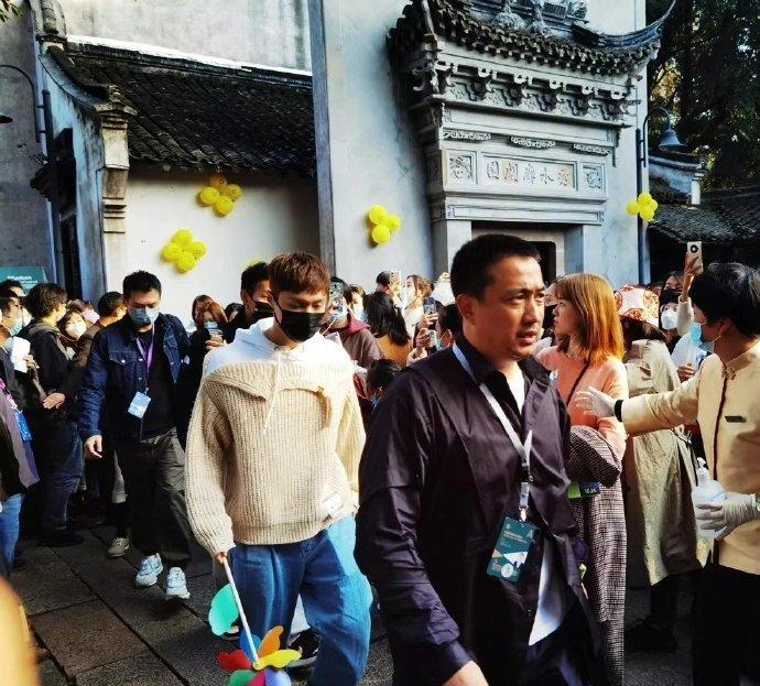 五行阁宝宝名字分享|许魏洲、刘昊然发文为彭昱畅庆生,何炅、黄磊、张艺兴保持沉默