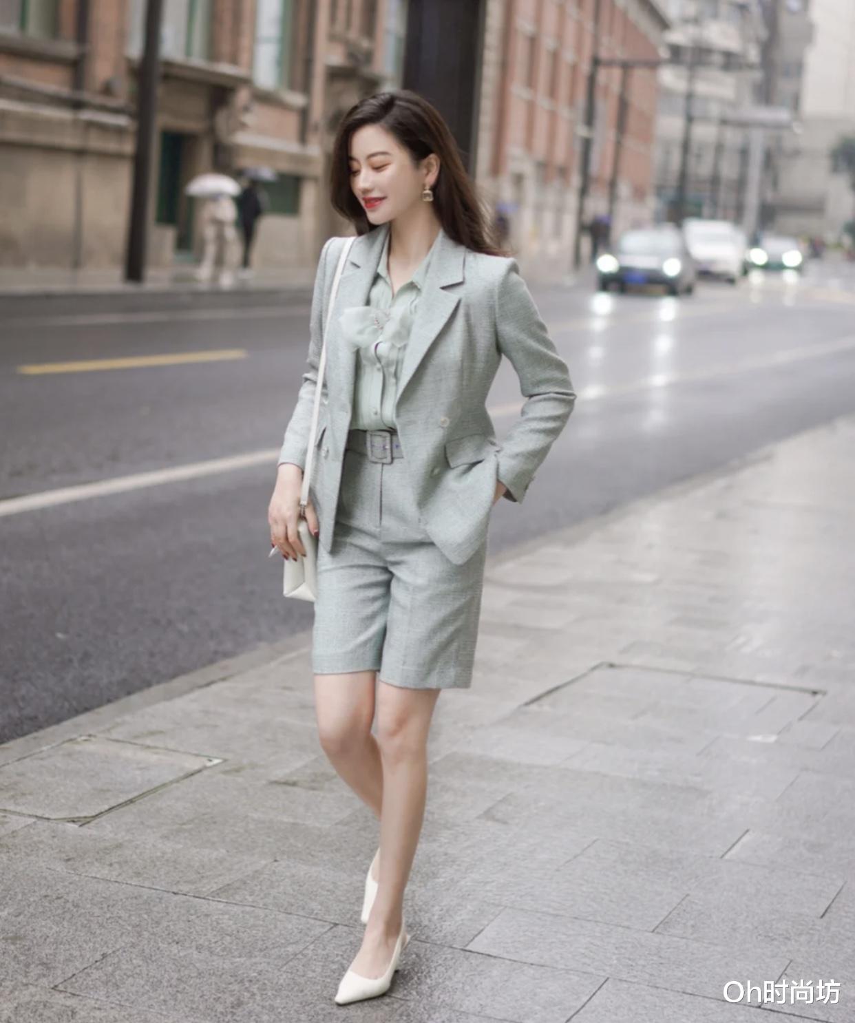 穿衣搭配|7套早春职场优雅穿搭，温柔简约又时尚，时髦高级有气质