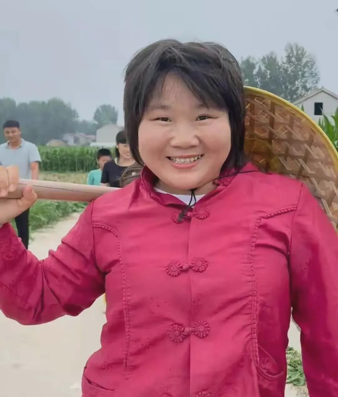 谢霆锋|伊能静为她打CALL，谢霆锋邀她一起拍视频，这个女人是谁？