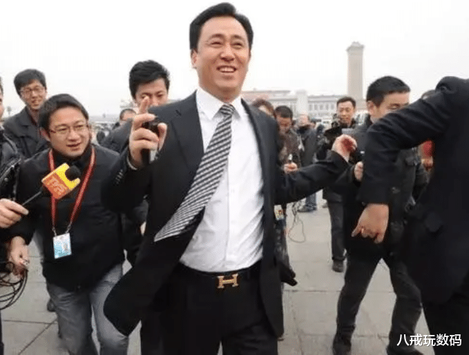 阿姆斯特丹|许家印:刘强东,京东财报年年巨亏,为何没啥事?