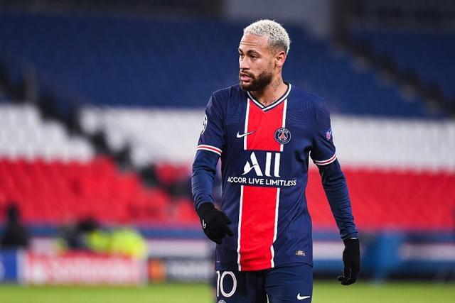 梅西|最新身价惹争议！姆巴佩榜首，梅西八千万，C罗掉到102名