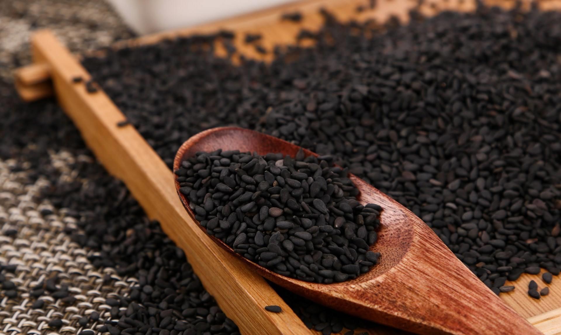 针灸|冬至前后，这3种“碱性食物”要常吃，头发乌黑，口气清新，实用