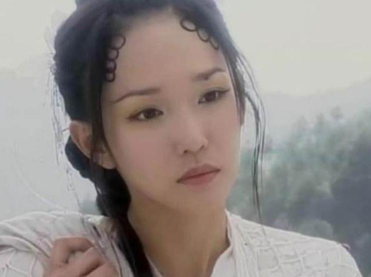 杨幂|从没见过这么“凶狠”的白素贞，不会演就别硬演，直接演成了四不像