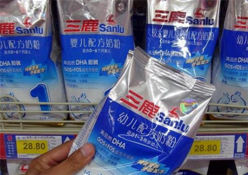 三鹿奶粉事件:30万婴儿受害,凶手无期变有期,最早2027年出狱