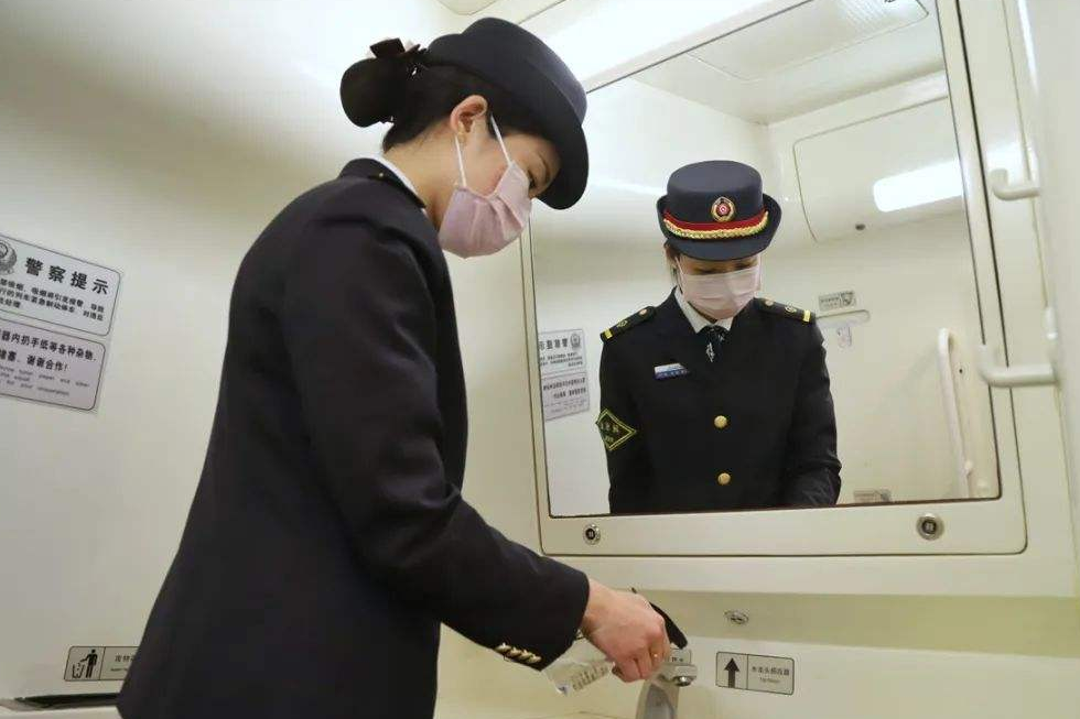 招聘|铁路集团公开招聘，面试通过即可上岗，简直是大专生的“春天”