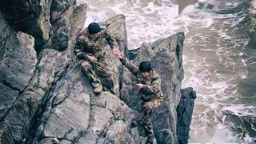 刘涛|43岁刘烨再封影帝，凭借《守岛人》夺奖，票房仅1.35亿，评分7.4