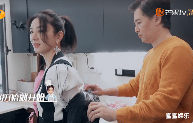 李冰冰|53岁崔伟别墅请2个保姆，吃800元龙虾，精英圈层让黄奕自卑