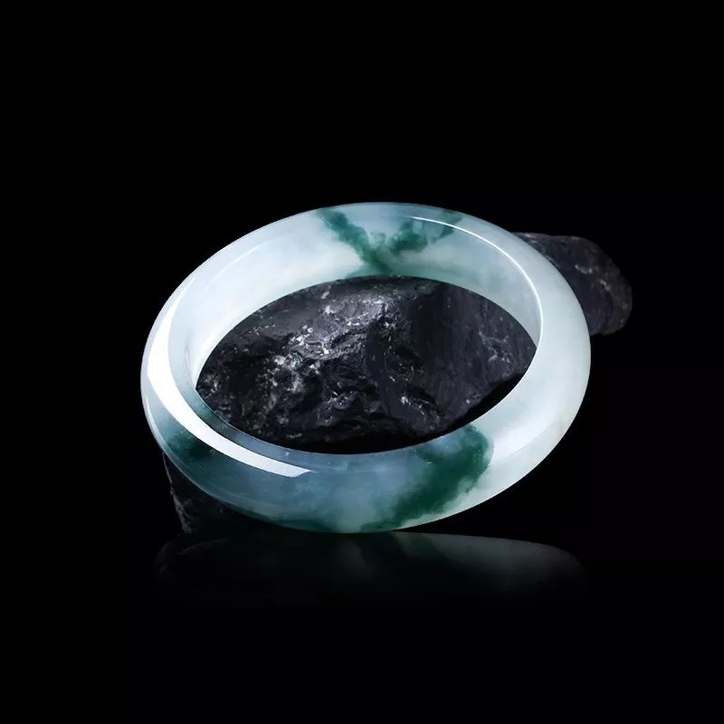 飘花翡翠|翡翠的藓和飘花该如何区分呢?