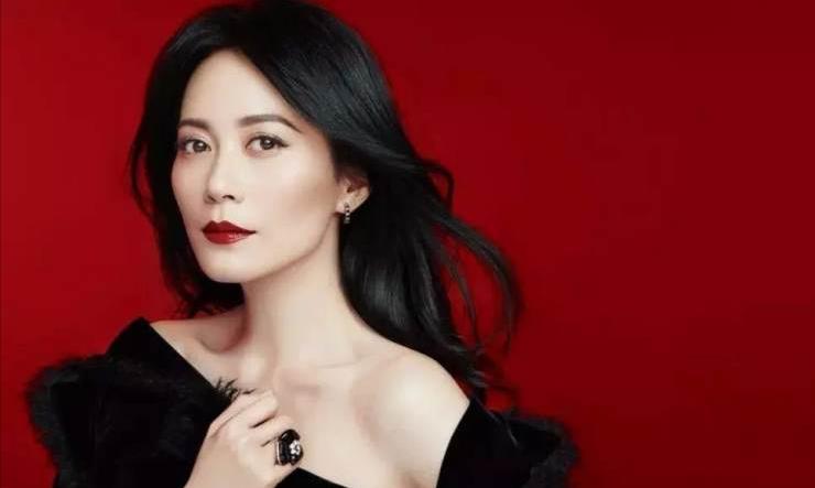 俞飞鸿|俞飞鸿回应薇娅：不要男人不发朋友圈关你什么事？