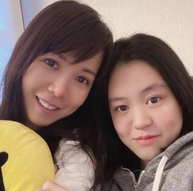 刘銮雄|富家女的凄凉生活，父亲坐拥千亿却不给她，母亲有20亿却全部捐出