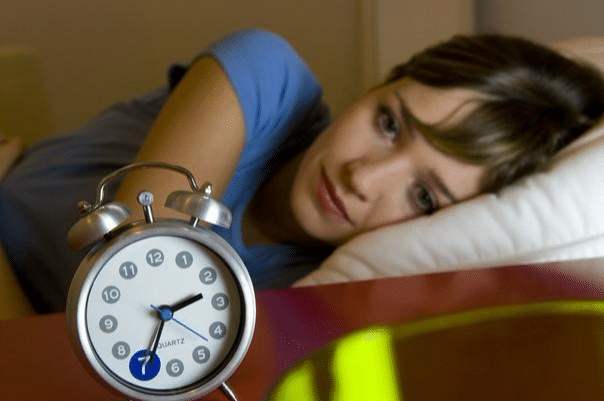 珑阳谈护肤 人脸常见4种斑点,如何不晒出斑点!掌握5大原则,避免恼人斑点