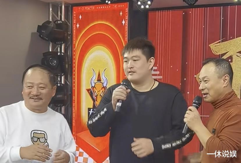 赵本山|赵本山儿子新公司开业，公司名成亮点，谢广坤王老七现身捧场