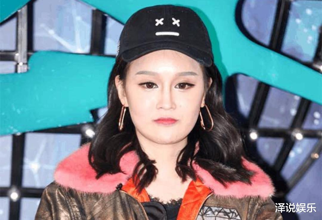 赵本山|赵本山女儿接受美男求婚喜极而泣,男方身份令人羡慕,白小白功不可没