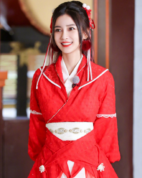 Angelababy|杨颖退出跑男?团队发文疑内涵节目组,导演清空wb发文:好遗憾