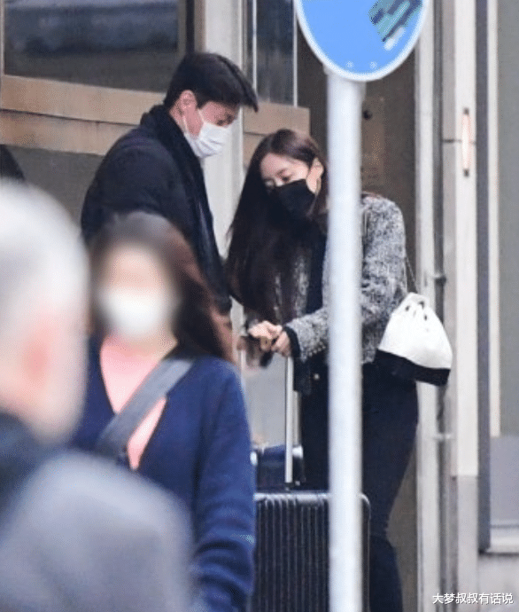 朴孝敏|新年CP来了！T-ara孝敏爆热恋小3岁足球选手，远距交往“飞瑞士约会”