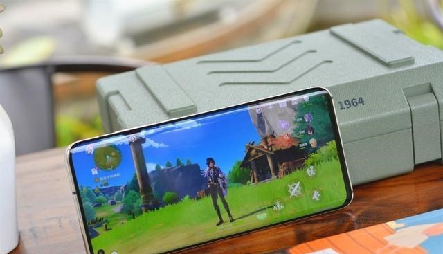 为娃学画丫|小米10S比荣耀V40便宜600元，全面对比，哪款更值得？