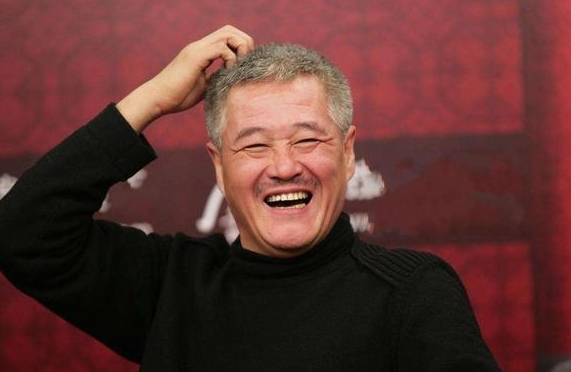 赵本山|同父不同命！赵本山与葛淑珍离婚31年，俩儿女天差地别