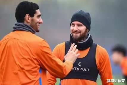 莱昂纳多|今晚19时！鲁能外援抵达上海：不用体检