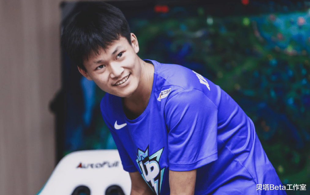 lpl|继小东北后，又1职业选手心态崩了！小草包更改极端ID，顶不住了