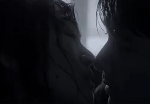 巩俐|巩俐赵又廷吻戏惹争议，差18岁被嘲像母子，恋爱戏非同龄人不可？