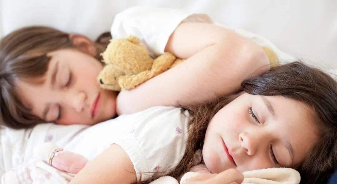 欢欢妈育儿|孩子几点睡觉最好？许多家长都错过最佳时间，不妨早点看看！