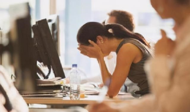 明氏閱讀 注定辛苦的一代人：90后和00后的苦累，卻大多由70后來承擔(dān)