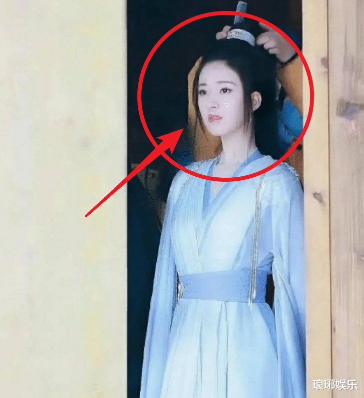 杨紫|同一款青衣造型，79斤的赵露思遇上杨紫，差距原来都在体重上