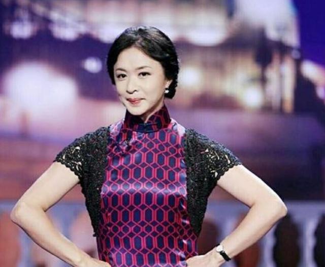 金星|金星如何帮丈夫解决需求？接受专访时，她用一个手势给出了答案