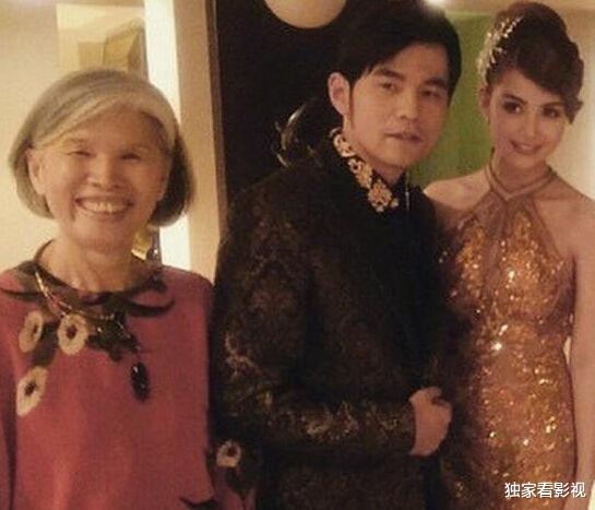 母亲节|母亲节宣布怀孕的女星：有豪门儿媳和最上镜港姐，准妈妈模样好美