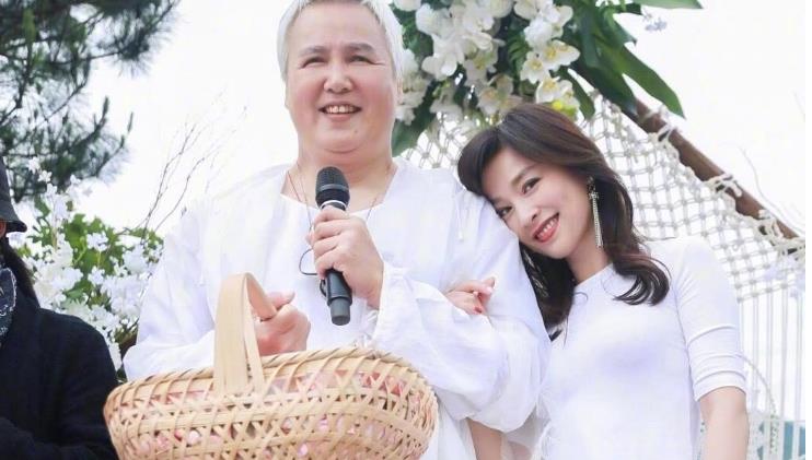 冉莹颖|出事早有预兆？张庭和林瑞阳翻车了，这些年夫妻俩敛了多少财？