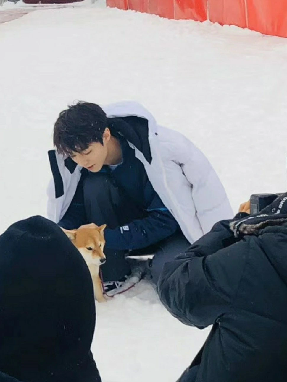 |明星现实生活中真的那么好看吗？