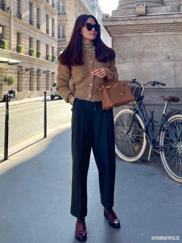 时尚搭配师瓜瓜 最近火了一种裤子，叫“奶奶裤”，优雅显瘦，搭大衣羽绒服都合适