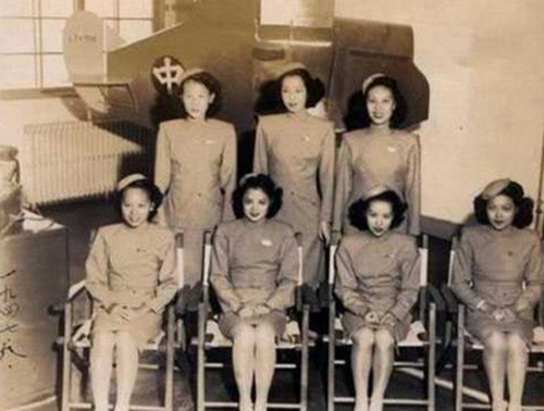 老照片|民国时期空中小姐的老照片，堪称风华绝代，美得让人移不开眼