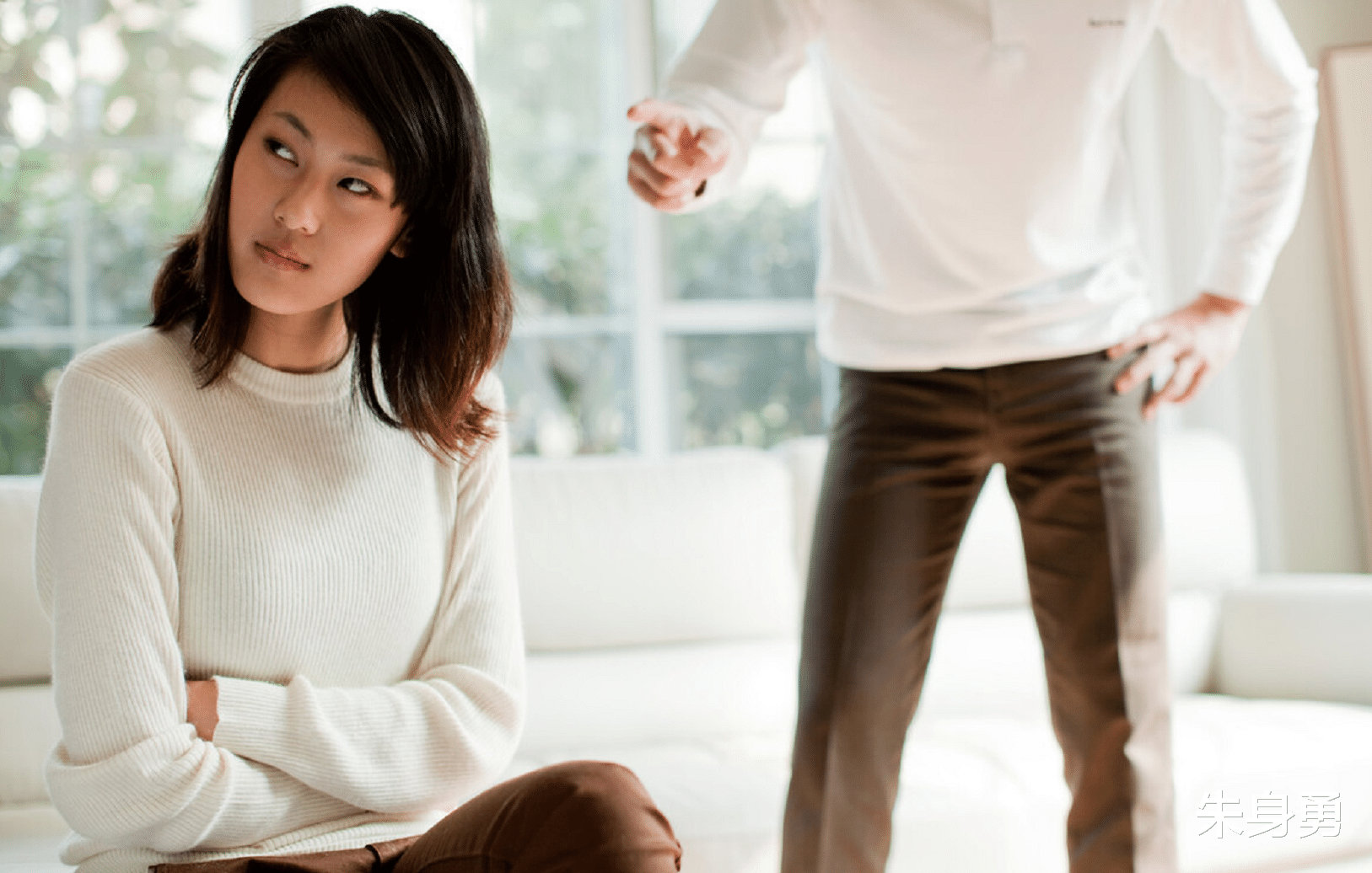 朱身勇|男人打压妻子都有什么手段?5种疯狂压迫,女人们要警惕