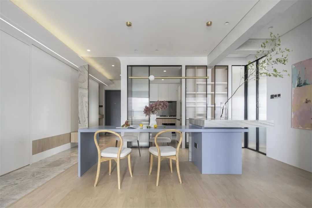 水泥墙、弧形设计：143m2摩登风，大概就是理想豪宅吧？