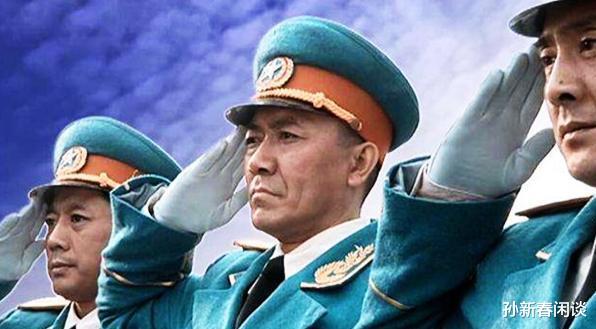 李云龙|亮剑为什么只拍到授衔？结局令人叹息，李云龙自尽，田雨狱中受辱