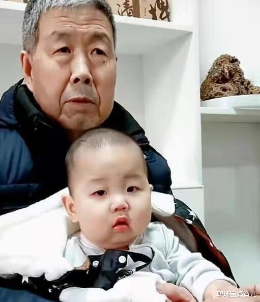 黄景瑜|有种“隔代遗传”叫潘长江，女儿完美避开基因，外孙犹如复制粘贴