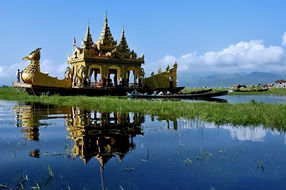 玉雕|大自然创造了翡翠 中国人成就了翡翠