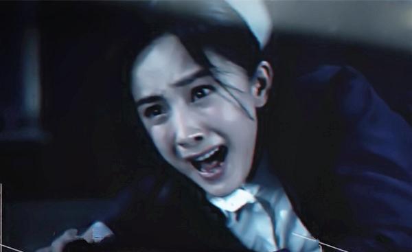 杨幂|杨幂新剧被官方点名批评，剧情无脑脱离常识，确定没侮辱智商？