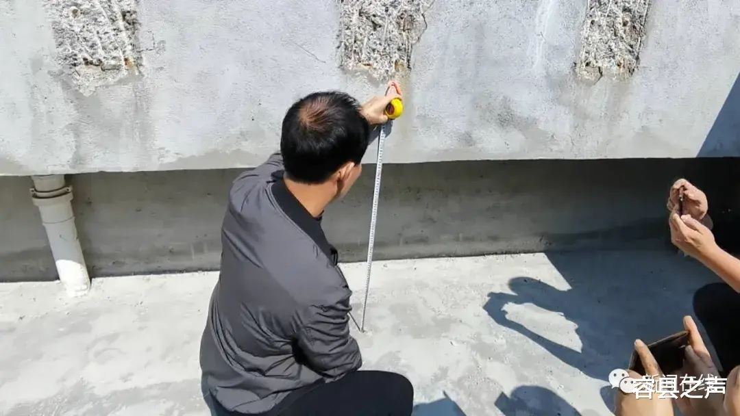 安居客|广西这21户顶楼业主“抱团”建“空中别墅”，称违建只因开发商赠送的阁楼像“蒸笼”