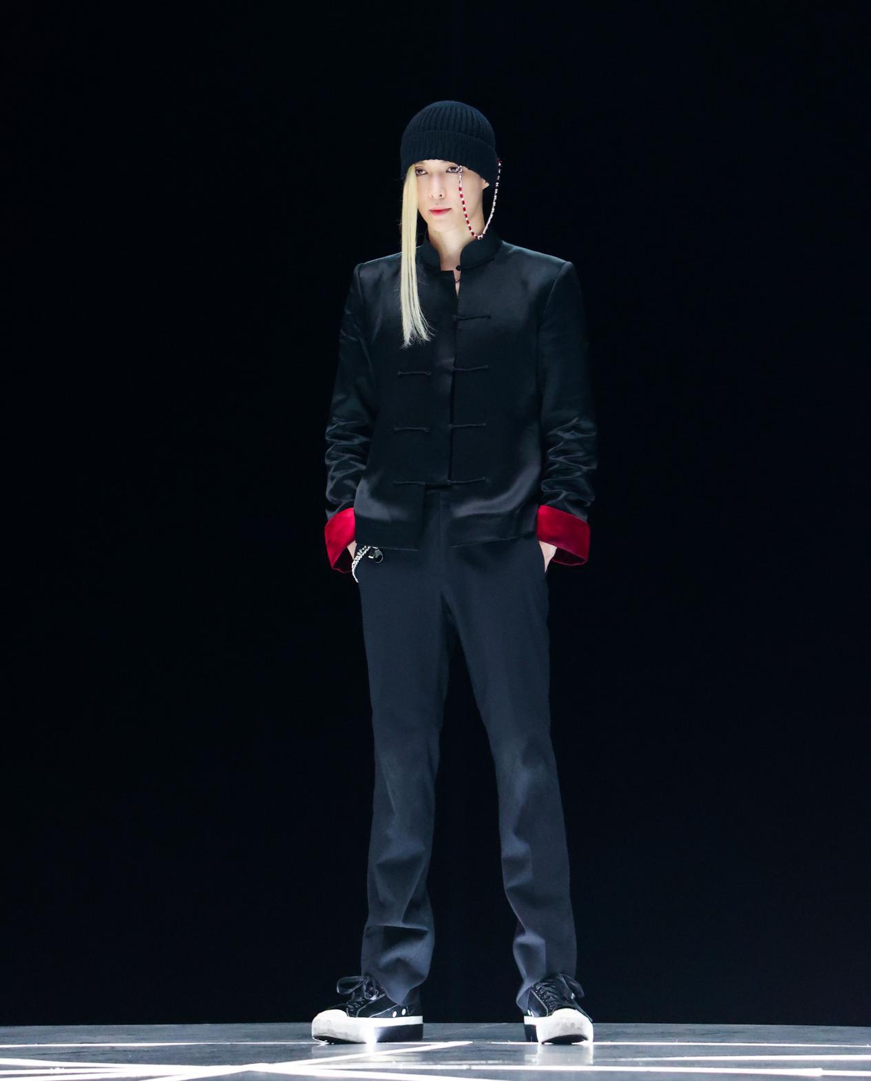 时尚圈的奇葩大喵|张艺兴成了发型试验田?国风刘海撞款权志龙海带头,一时难分伯仲