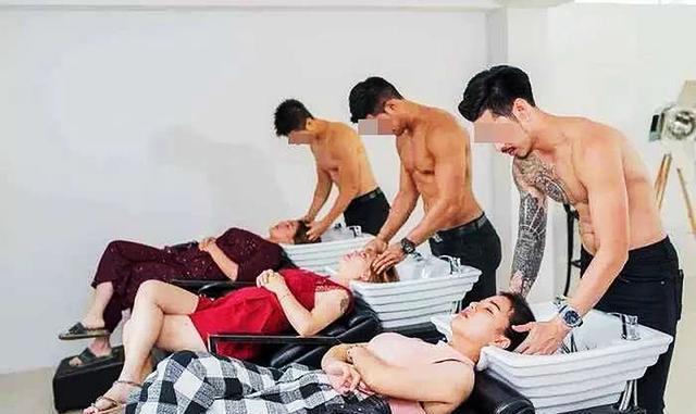 肌肉男|越南理发店的“肌肉诱惑”，赚钱不易，花样百出讨好女顾客