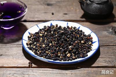 黑豆|6种“黑色”食物，堪称年轻人的“门面担当”，男人女人都要多吃