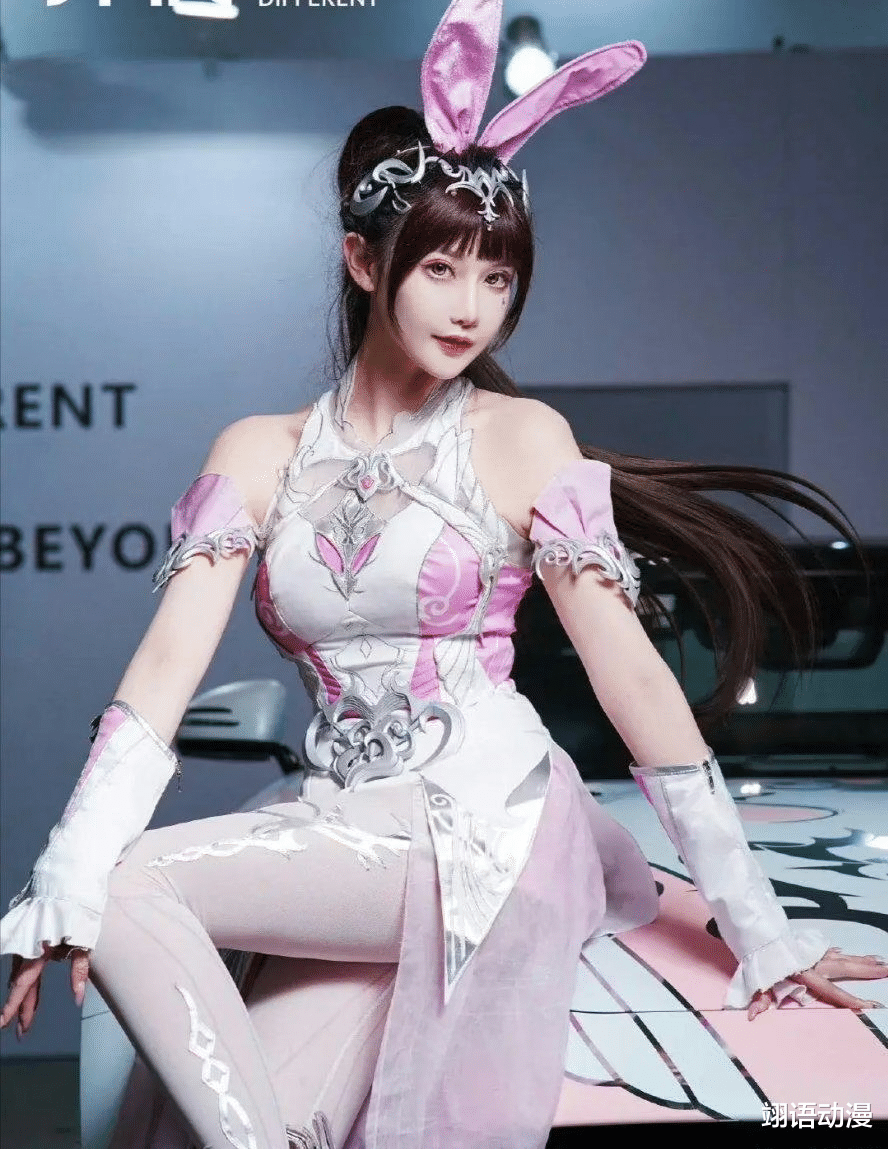 小舞|小舞coser神还原，颜值与腿达到了一个高度，就是不知道侵权没