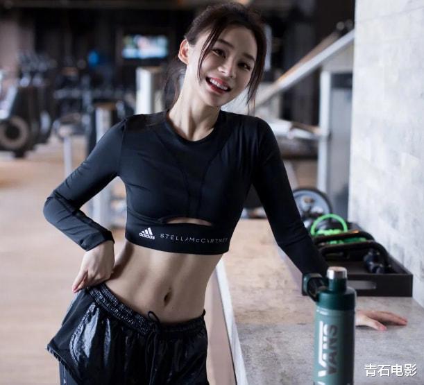 |明星情商窘况：打呼噜、脸肿、脚臭张嘴就来，要用调侃秀优越感？