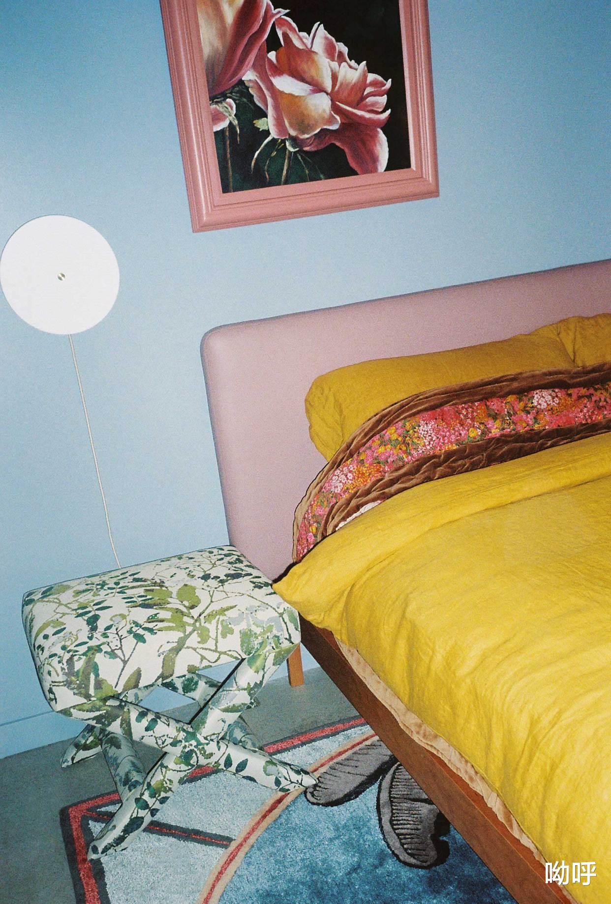 重塑历史公寓,融合复古艺术,彰显独特审美