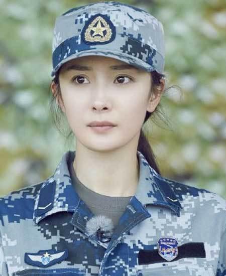 舜网 明星卸妆前后对比，看到刘亦菲庆生时的素颜照，果然是神仙姐姐